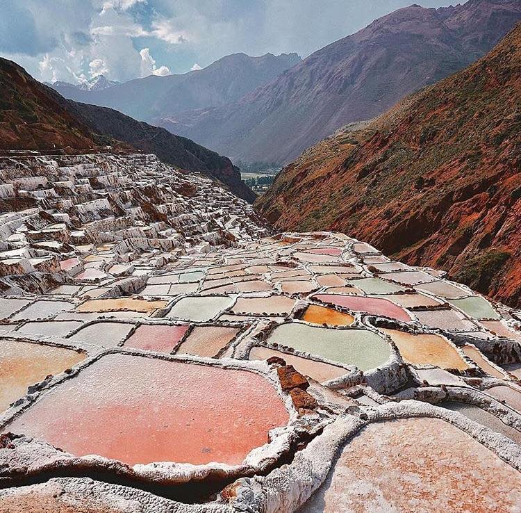 Salineiras de Maras - o sal que brota do Peru