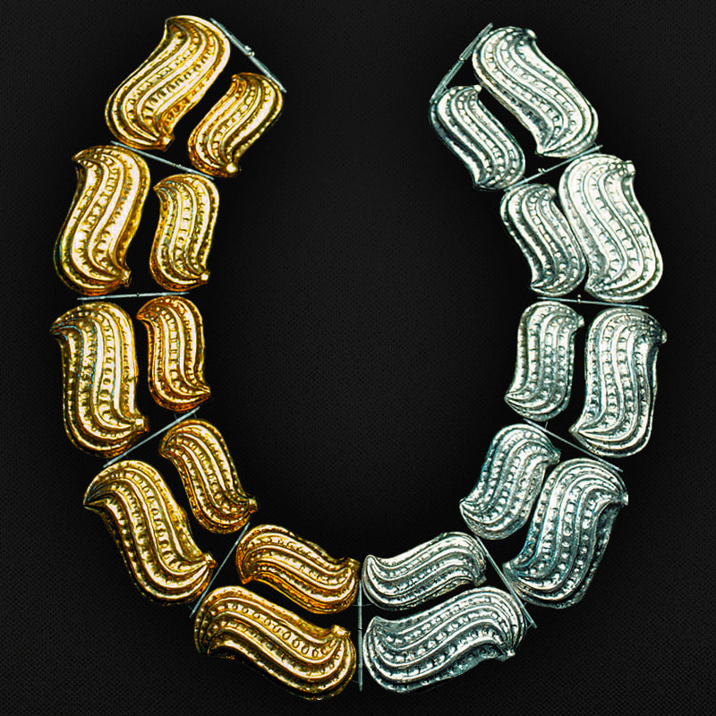 collar de oro y plata