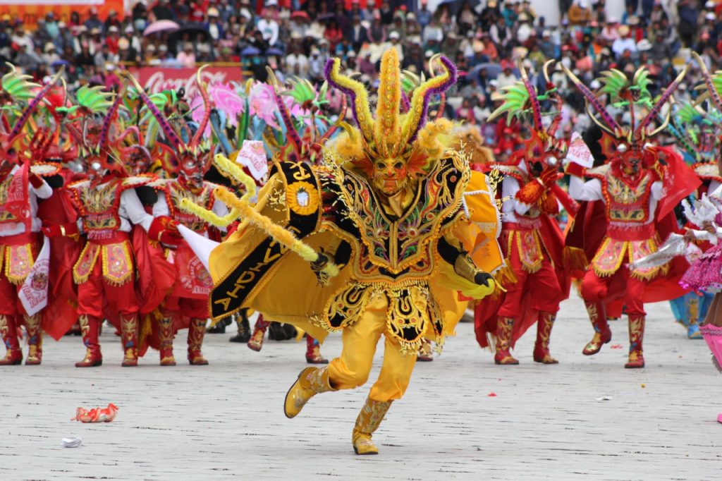 danzas tradicionales en la ciudad de Puno
