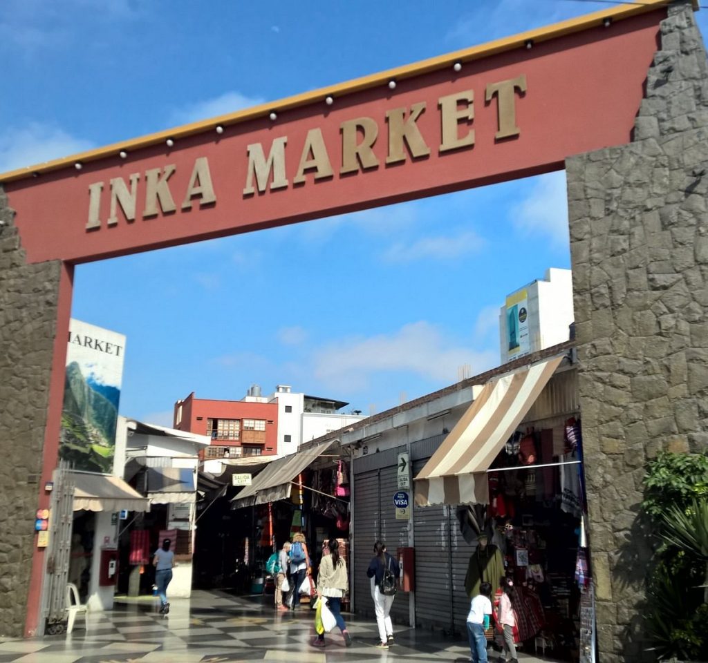 Mercado Artesanal de Miraflores en Lima