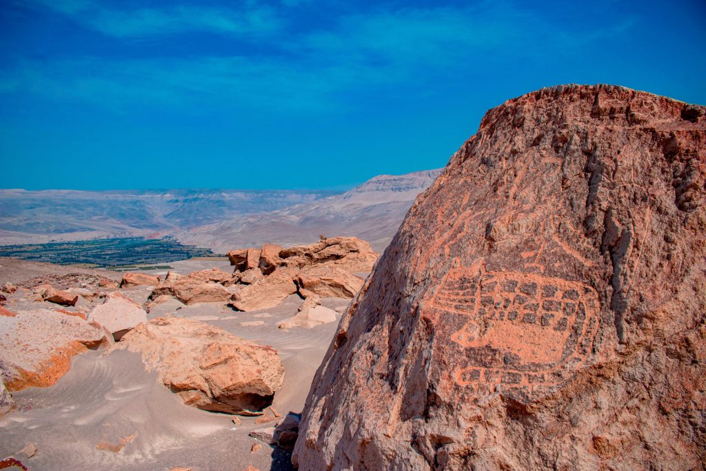 Petroglifos del Toro Muerto en Arequipa