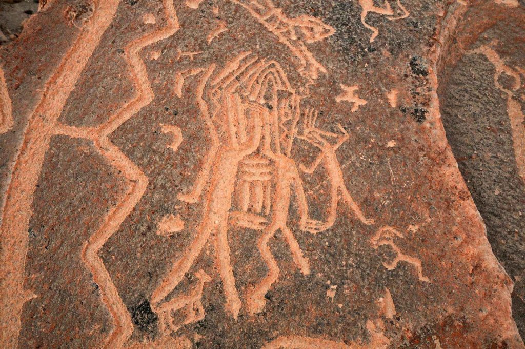 Petroglifos del toro muerto