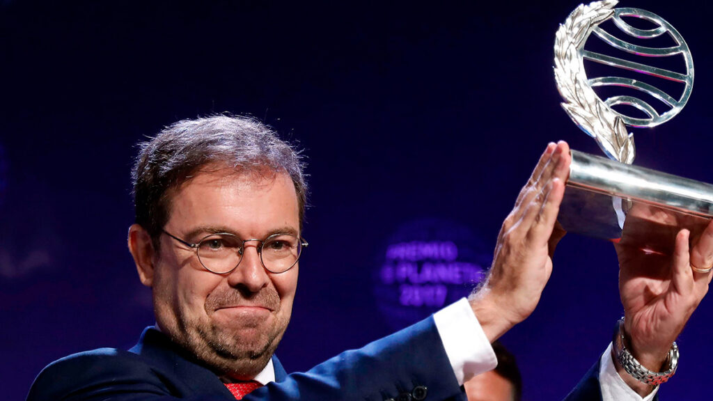 Fotografía del investigador javier sierra en la celebración de los premios planeta