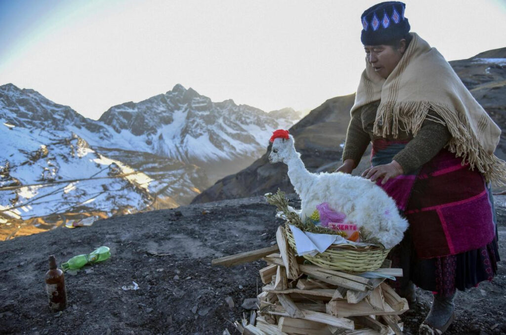 Rituales de los andes con Alpacas