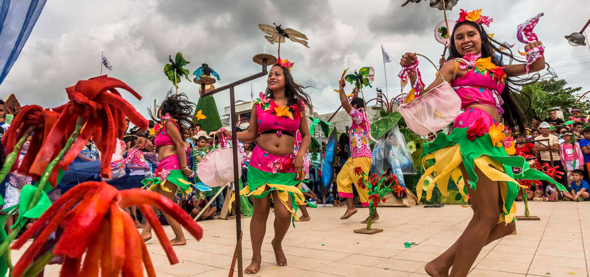 Festividades en la selva peruana