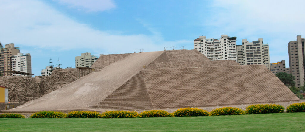 Huaca Huallamarca