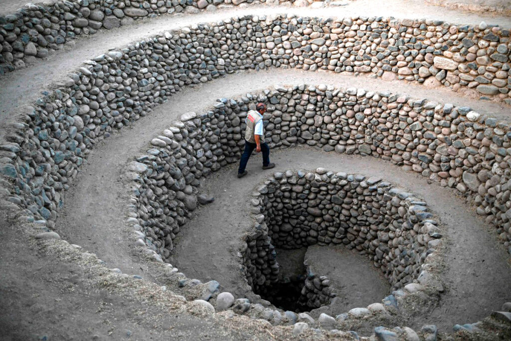 Conservación de los acueductos de Cantalloc