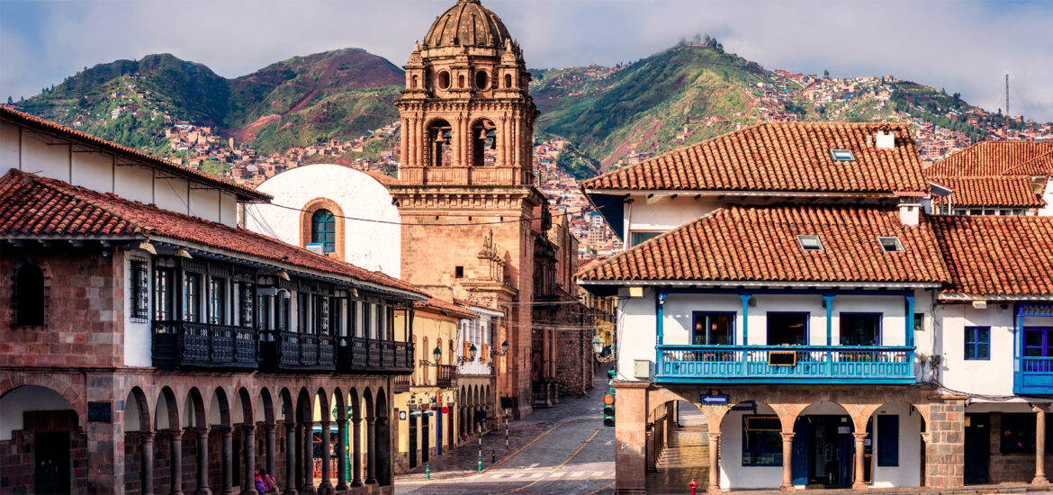 paisajes de cusco en la plaza de armas