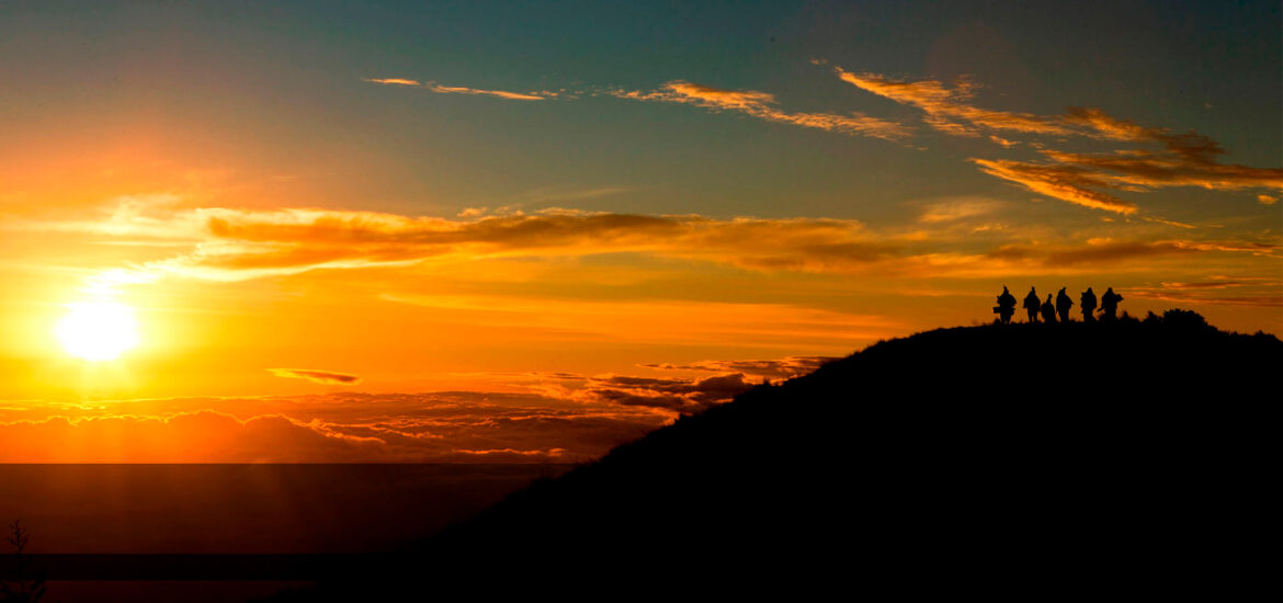 amanecer en el mirador tres cruces de paucartambo