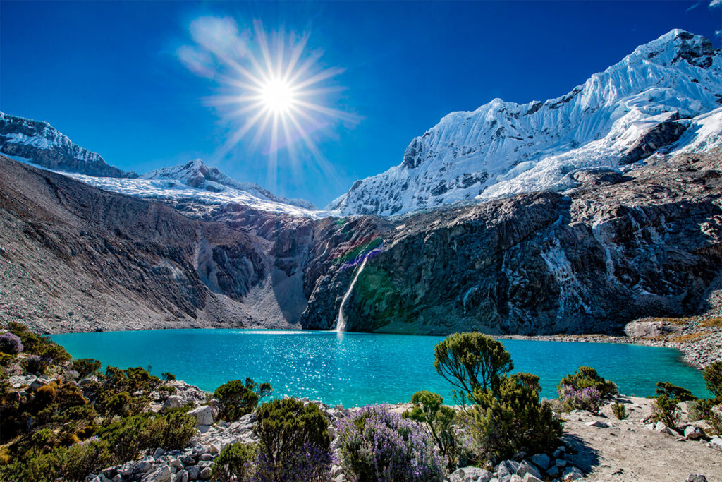 Laguna 69 en la cordillera blanca