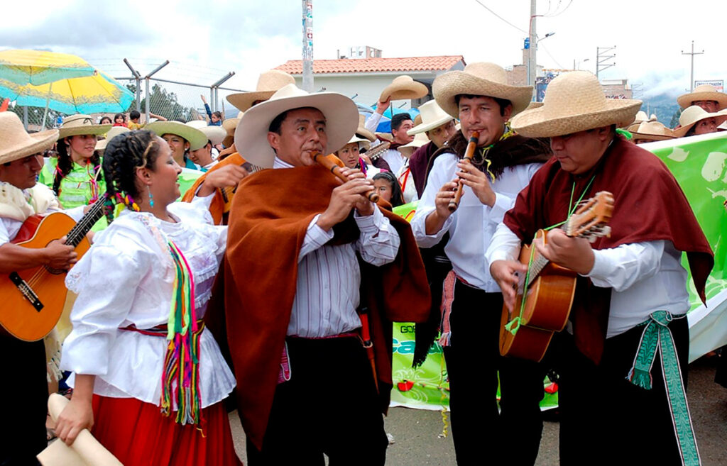 sombrero chotano en festividades importantes