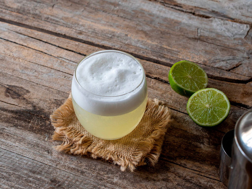 Preparación de pisco sour en casa