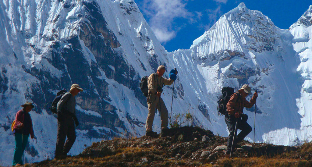 Trekking en la cordillera blanca para los amantes del montañismo