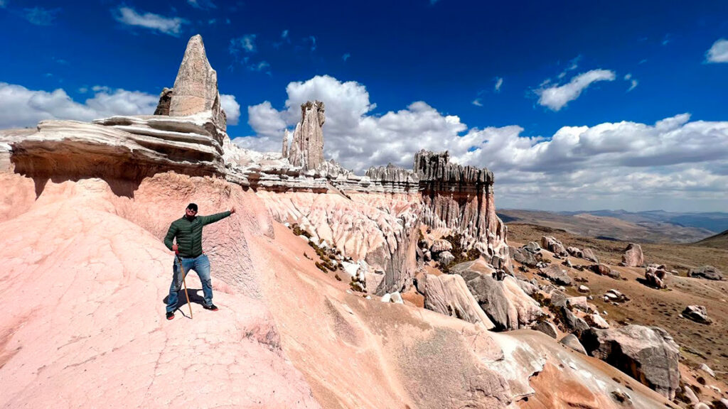 Turismo en el bosque de piedras de choqolaqa