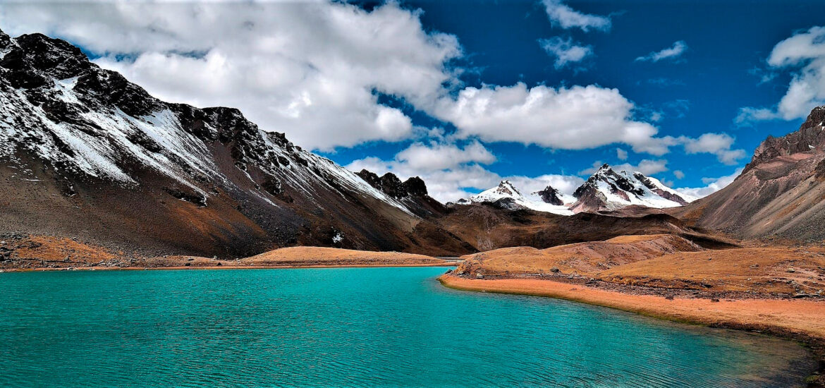 Nevado Ausangate y laguna Sibinacocha