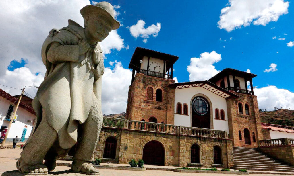 Visita el pueblo de Chacas, un destino lleno de tradiciones y experiencias autémnticas en los Andes Peruanos