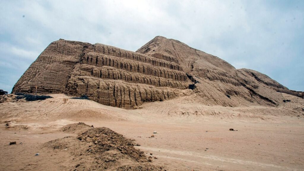 Huaca del sol y de La Luna en el norte del Perú