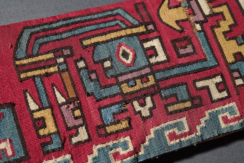 Patrones geométricos de la cultura moche o wari