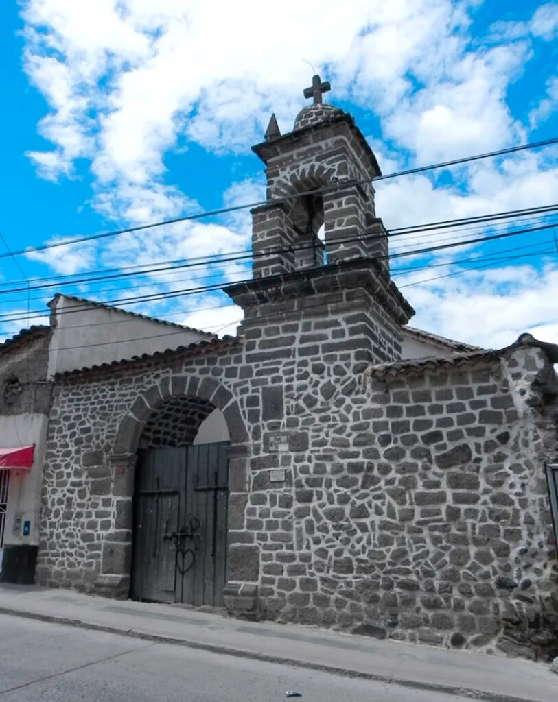 Fachada del templo san cristobal en Huamanga