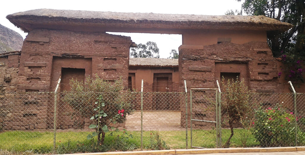 Fachada del palacio de Sayri Tupac, hijo de manco inca, ubicado en Yucay, Urubamba, en el Valle Sagrado de los Incas