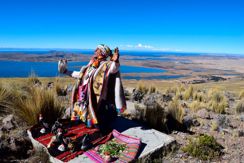Pagapu a la tierra en las cercanias del lago titicaca, en la región de Puno