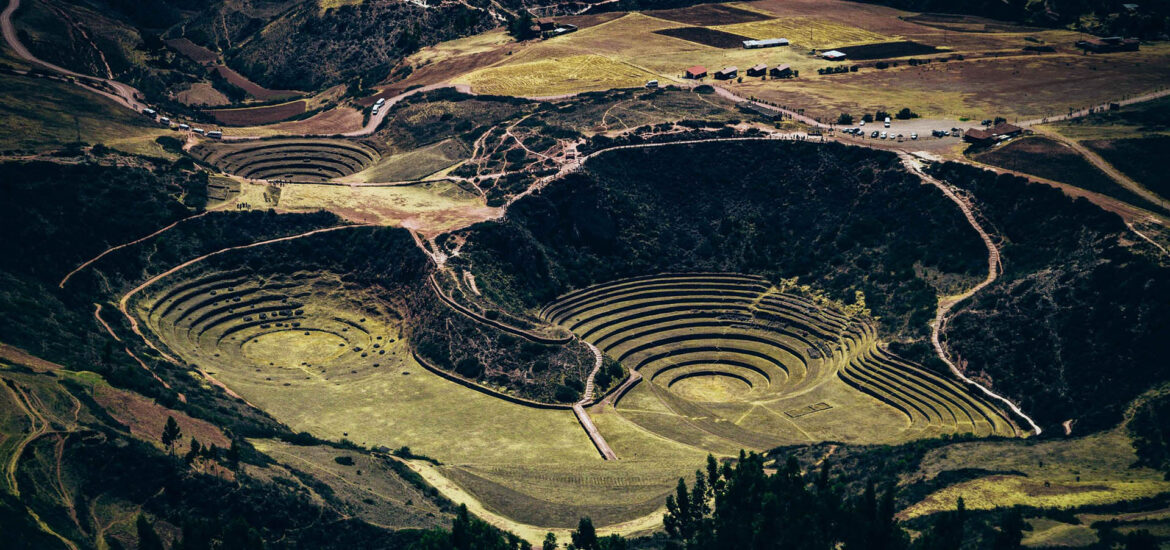 Vista aérea de las terrazas circulares de Moray, en el valle sagrado de los incas