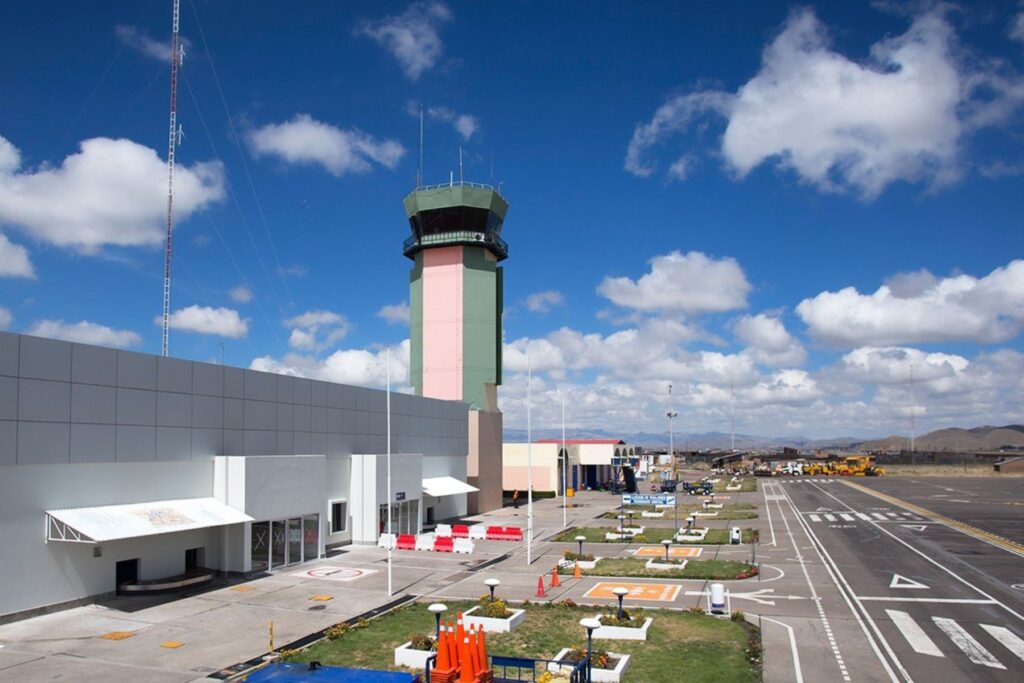 Vista del aeropuerto Inca Manco Cápac en Juliaca, principal acceso aéreo a Puno
